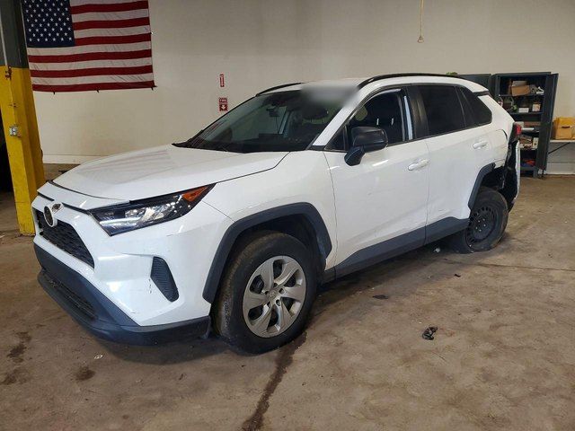 Toyota RAV4 2019, удар у бік