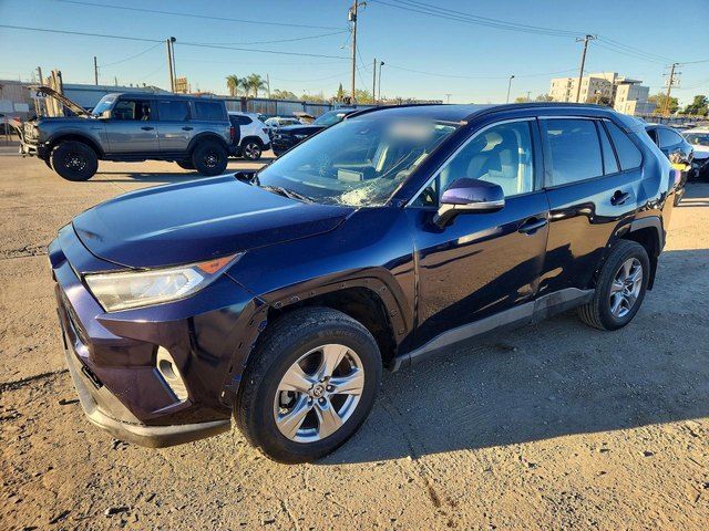 Toyota RAV4 2019, удар у перед